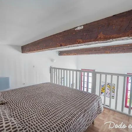 Awesome Flat With Sea View - Dodo Et Tartine דירה טולון